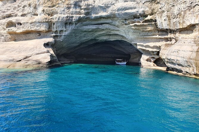 Half-Day Boat Tour to Antalya Waterfalls from Belek - Food, drinks, and the onboard routine