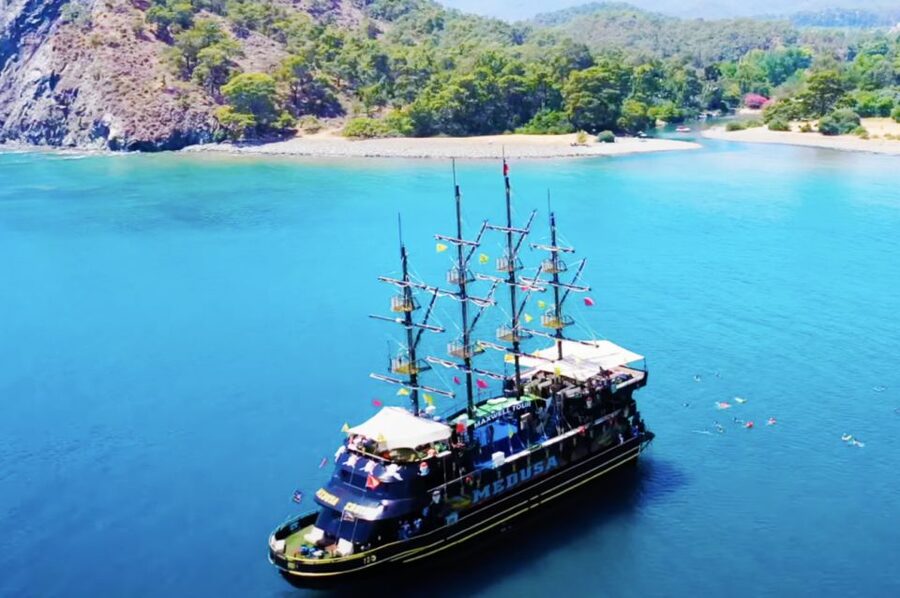 Kemer/Antalya/Belek/Kundu, Exciting Pirate Ship Adventure - Getting from your hotel to Kemer Port