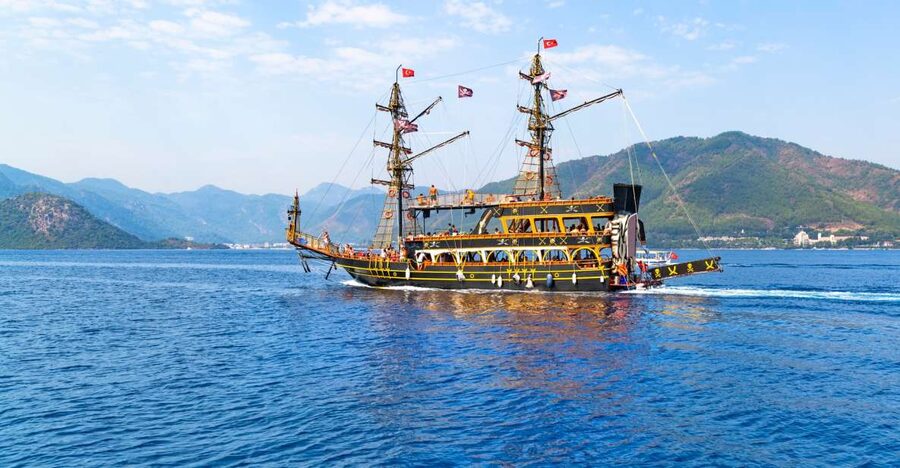Kemer Full-Day Pirate Boat Trip with Lunch - Swimming at Beycik Bükü and nearby coves