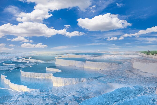 Pamukkale Hierapolis Cleopatra Pool Tour with Lunch from Antalya - The guide, vehicle, and group size