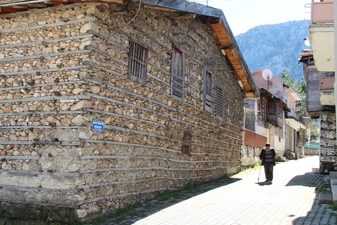 Side Altinbesik Cave And Ormana Village Tour With Boat Tour - Lunch in Ormana, with three main choices