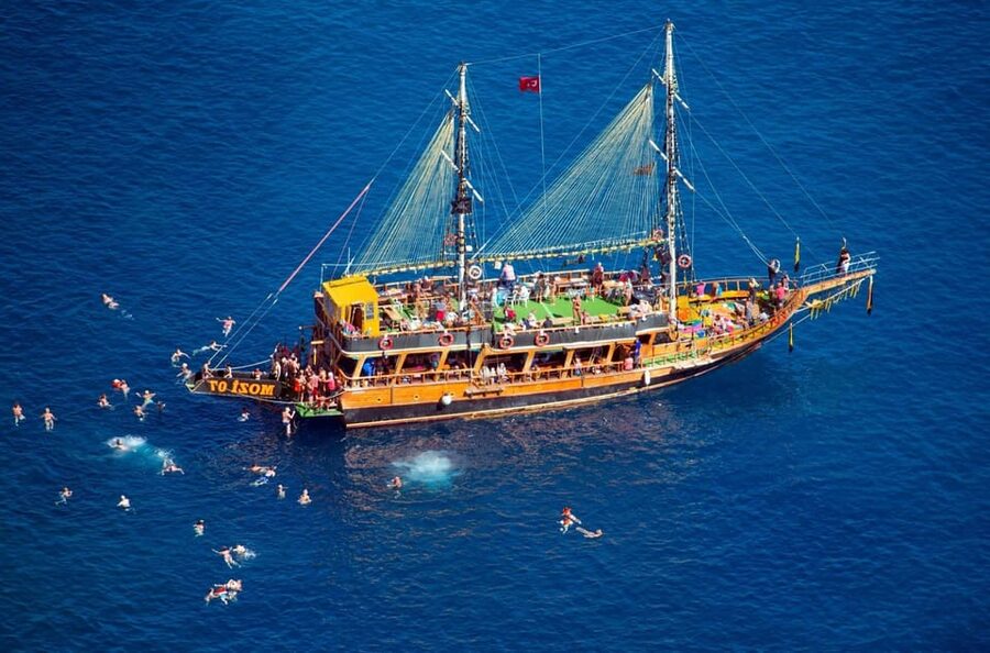 Side: Blue Laguna Boat Tour with Free Lunch & Drinks - What to bring and how to make the day better