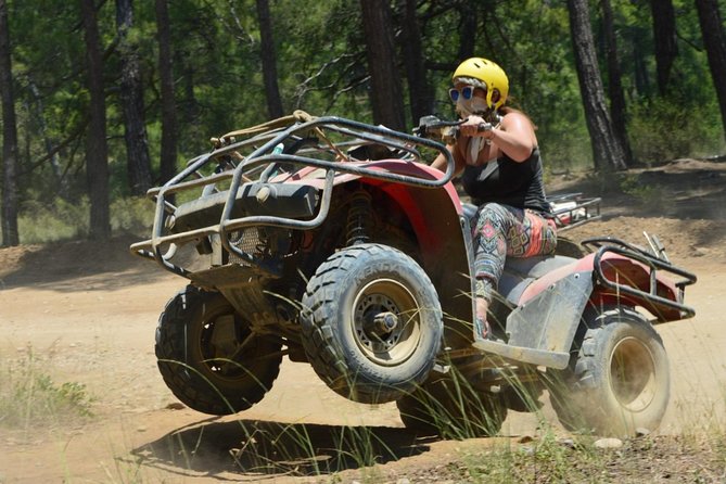 "Side Buggy Safari: Off-Road Thrills and Adventure!" - The driving: fun views, dust, and a short burst of freedom