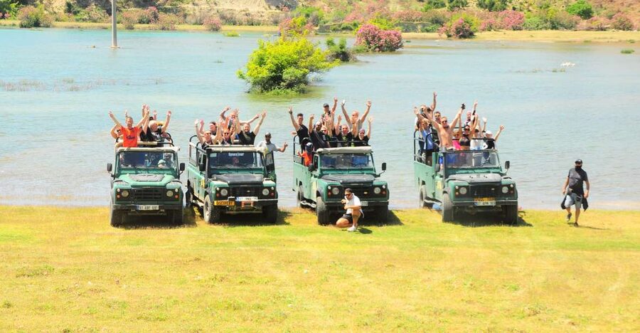 Side: Green Canyon and Waterfall Jeep Safari with Lunch - Roman aqueducts with a quick photo stop