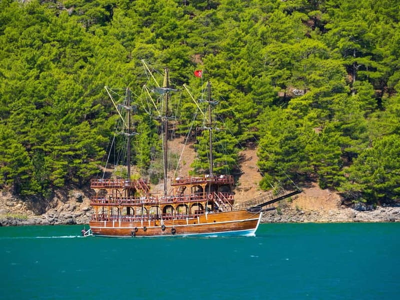 Side: Green Canyon Boat Trip with Lunch near Green Lake - Comfort, stairs, and practical limits