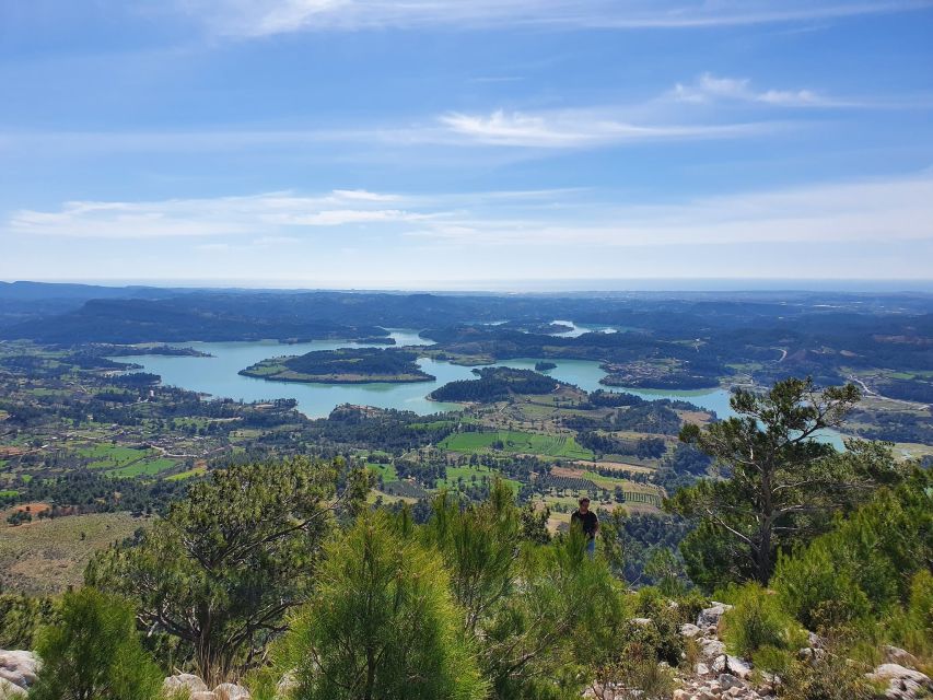 Side:Green Lake Mix Tour - A Day of Nature History & Culture - Seleukeia, or Lyrbe, among the trees
