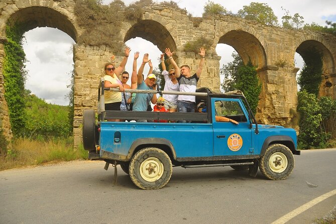 Side : Jeep Safari and Green Canyon See with Lunch - The Jeep ride, music, and water-fight question
