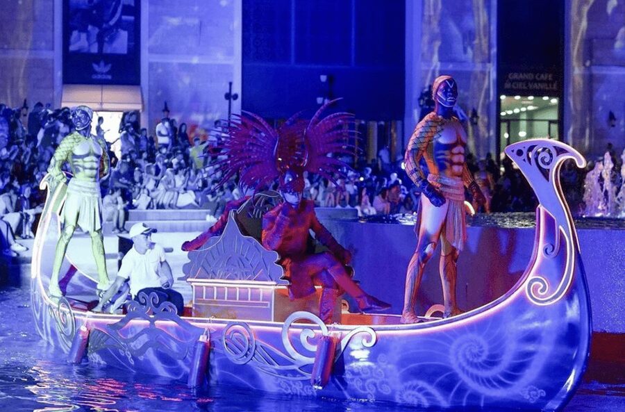 Side: Land of Legends Bus Transfers and Boat Parade - Why the $11 price is good value
