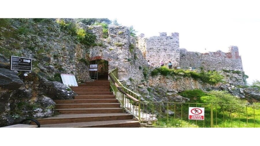 Side Mix Tour: Cabrio Safari & Green Canyon Boat & Waterfall - Lunch beside the lake
