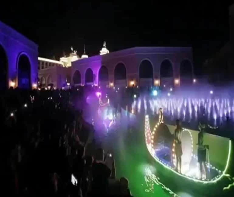 Side: Night Shows at The Land Of Legends with Transfer - Entering the park after dark