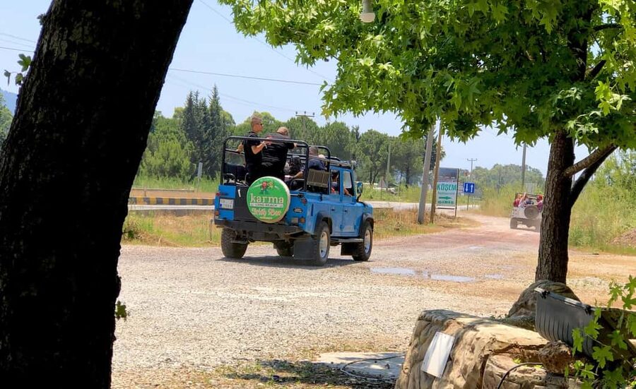 Taurus Mountains Jeep Safari with Lunch at Dimcay River - The water fight changes the whole day