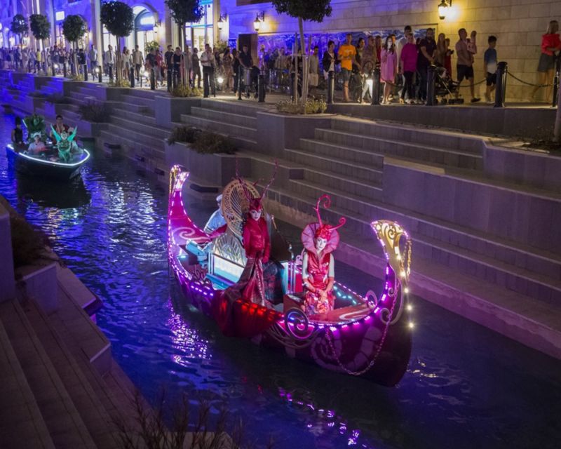 The Land of Legends Night Show & Shopping Avenue - Boat parades and the fairy-tale setting