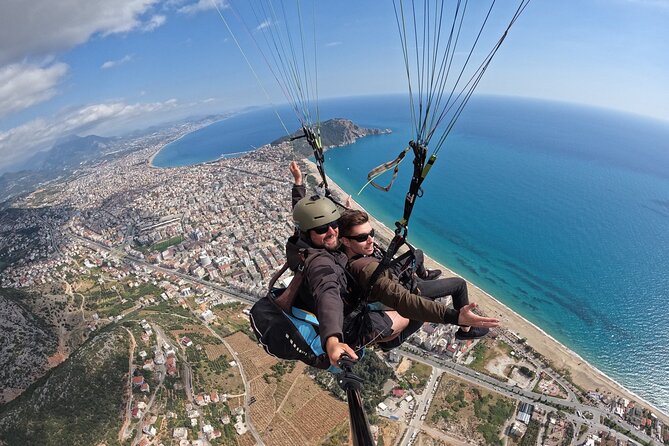 Ulusky Paragliding Alanya - The pilots and the human side of the flight